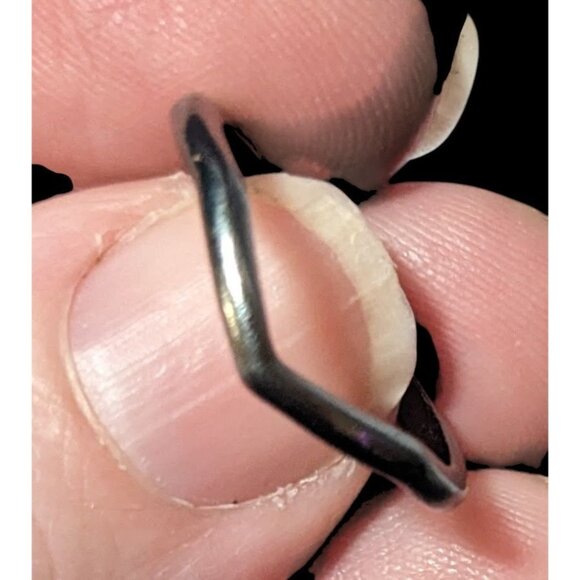 Minimalist Slight Chevron Silver Gunmetal Tone Ring Size 6 - Picture 7 of 15